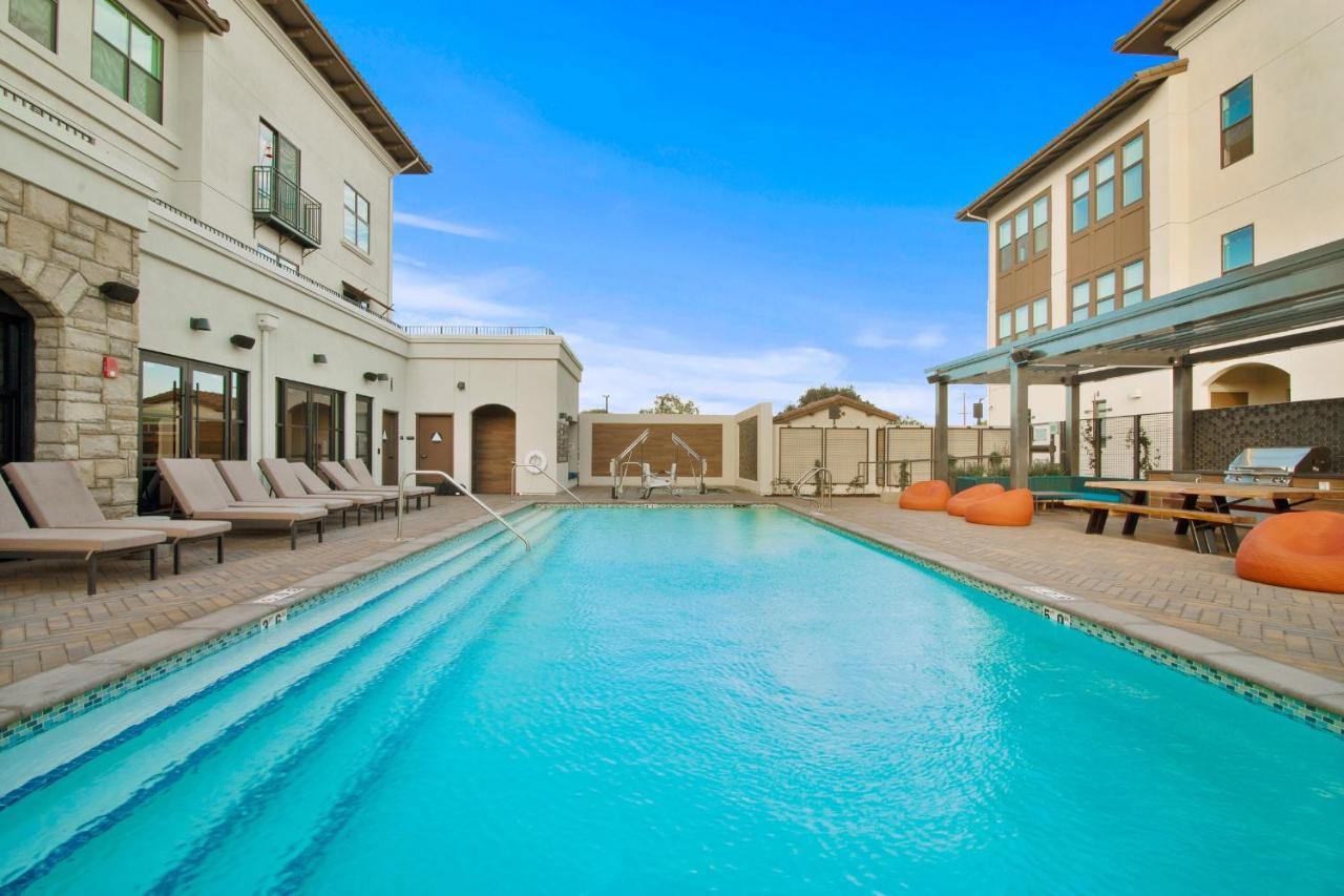 Global Luxury Suites In The Heart Of San Carlos Exterior photo